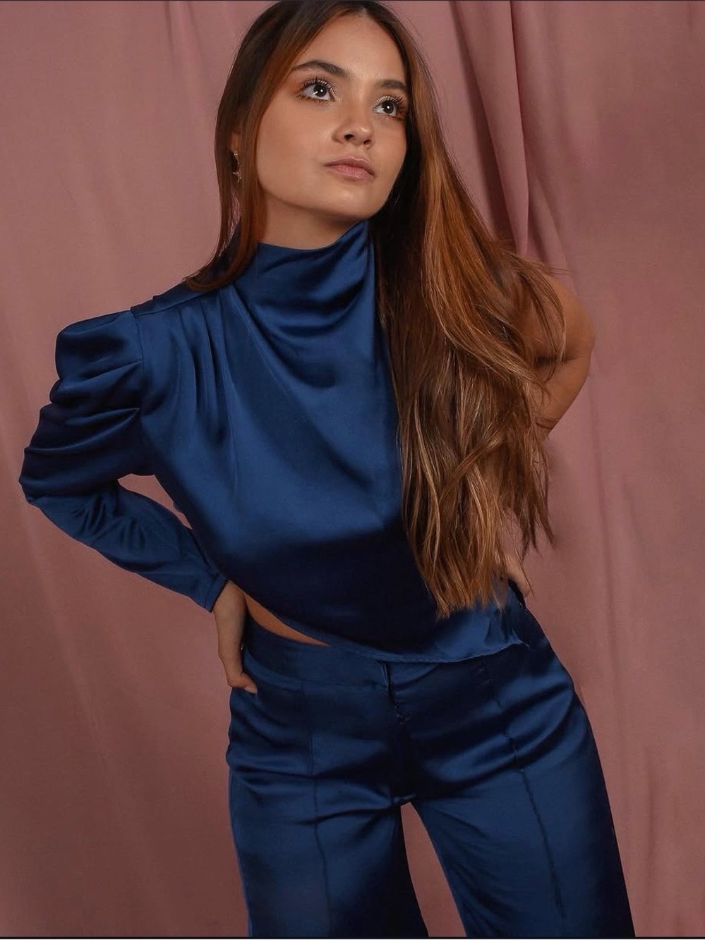 Satin One-Shoulder Navy Set - Picture 3 of 4